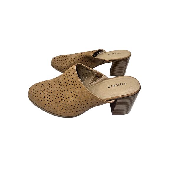 Torrid Women's Cognac Faux Leather Laser Cut Mule Slip On Shoe Size 11.5 Wide - Picture 3 of 7